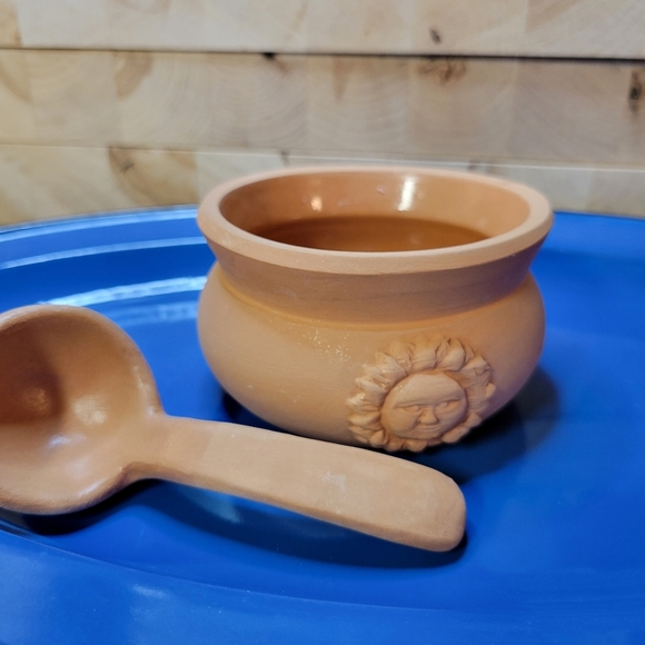 Vintage Small Terracotta Cantina Salsa Bowl & Ladle - Picture 1 of 5